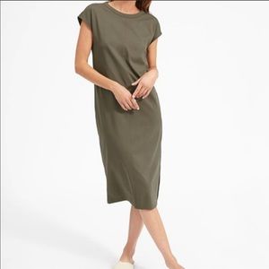 SOLD. Everlane | The Luxe Cotton Side Slit Dress